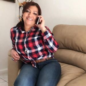 Meet your Posher, Raquel